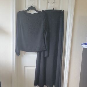 Stage Accents. Elegant Black Women's Blouse and Maxi Skirt Size 6